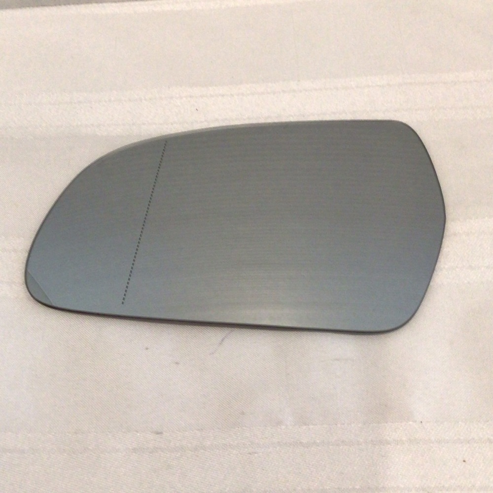 Replacement Car Side Mirror Glass maybe Audi models A2;A 4 A5 A6 G9493-CE06395